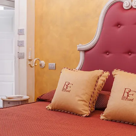 Relais Empire Bed & Breakfast 4*