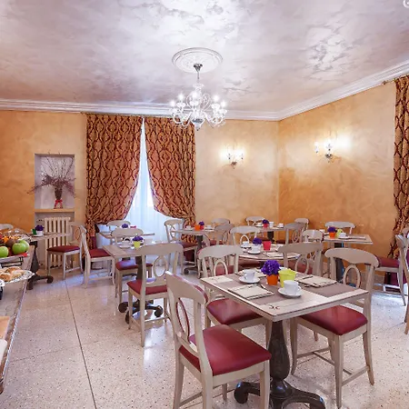 Relais Empire 4*