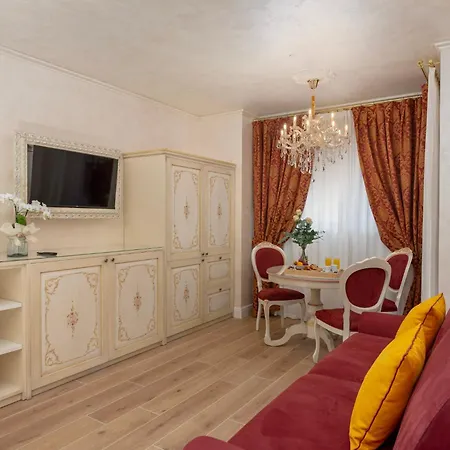 Relais Empire לינה וארוחת בוקר ורונה