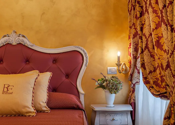 Relais Empire Bed & Breakfast 4*